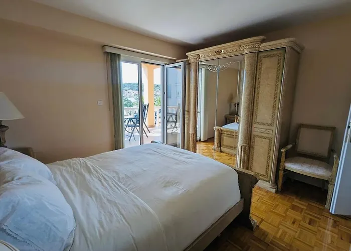 Lisica Apartment *